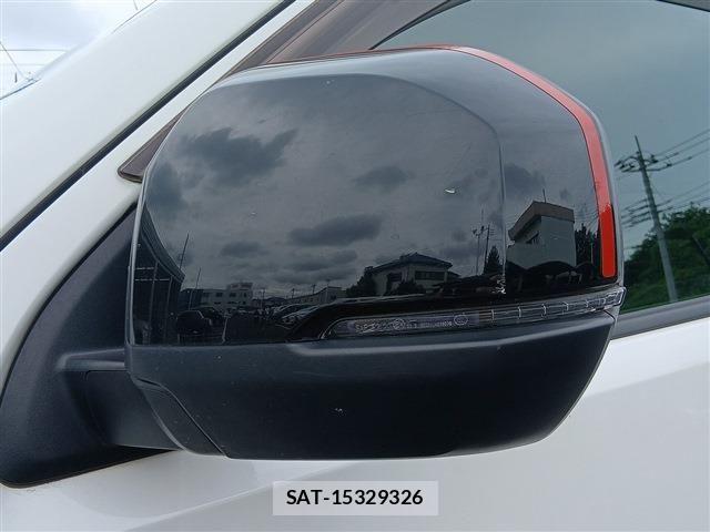 Nissan NV350 Caravan 2021-07 8660836-29