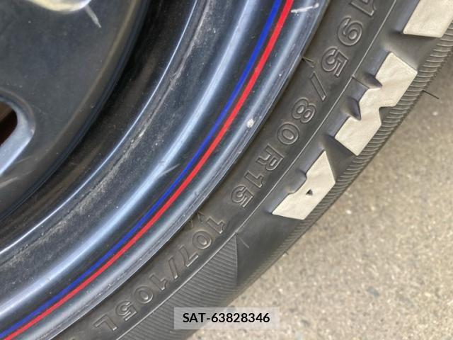 Nissan NV350 Caravan 2012-11 8660837-10