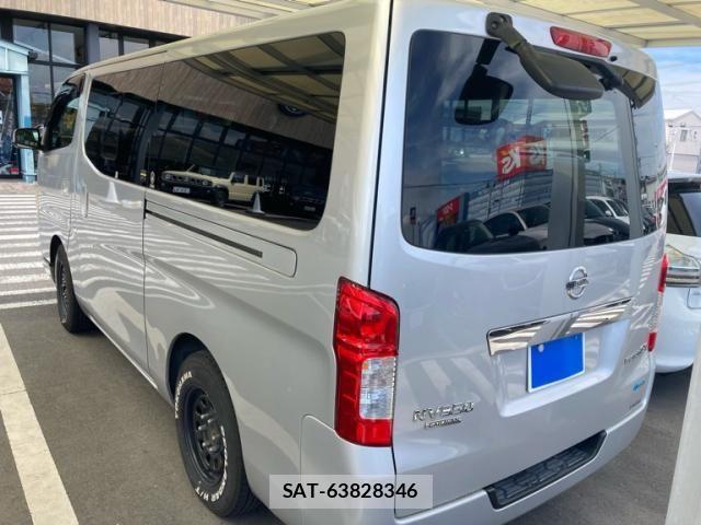 Nissan NV350 Caravan 2012-11 8660837-5