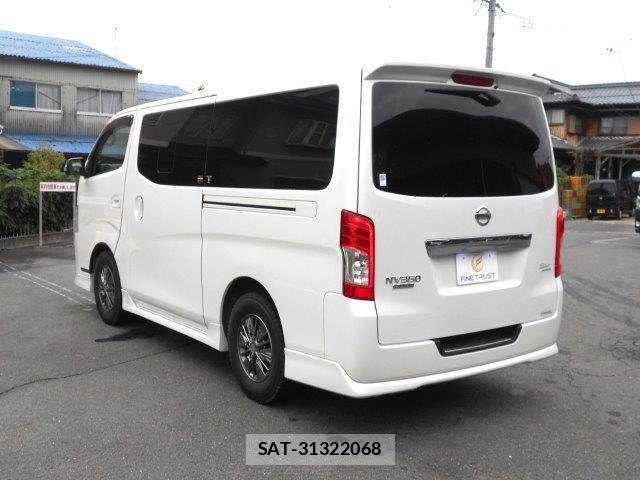 Nissan NV350 Caravan 2017-08 8660838-22