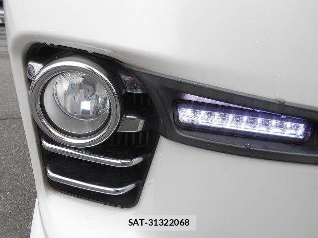 Nissan NV350 Caravan 2017-08 8660838-26