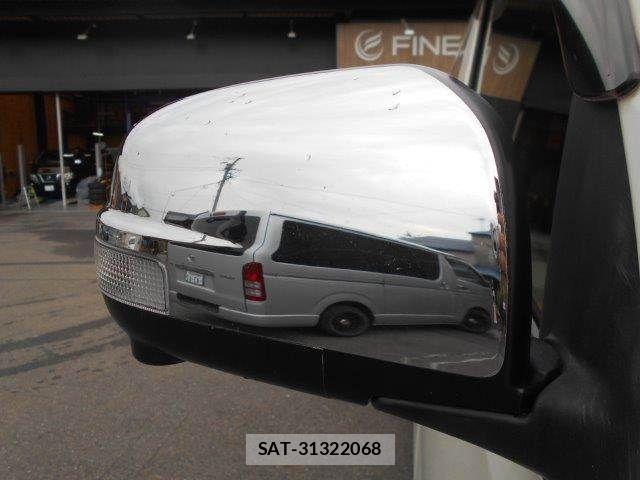 Nissan NV350 Caravan 2017-08 8660838-29