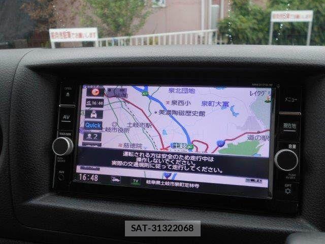 Nissan NV350 Caravan 2017-08 8660838-5
