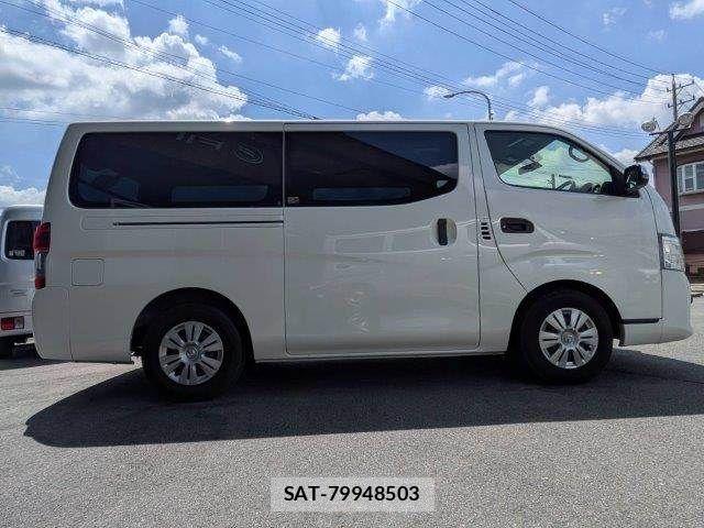 Nissan NV350 Caravan 2020-06 8666694-16