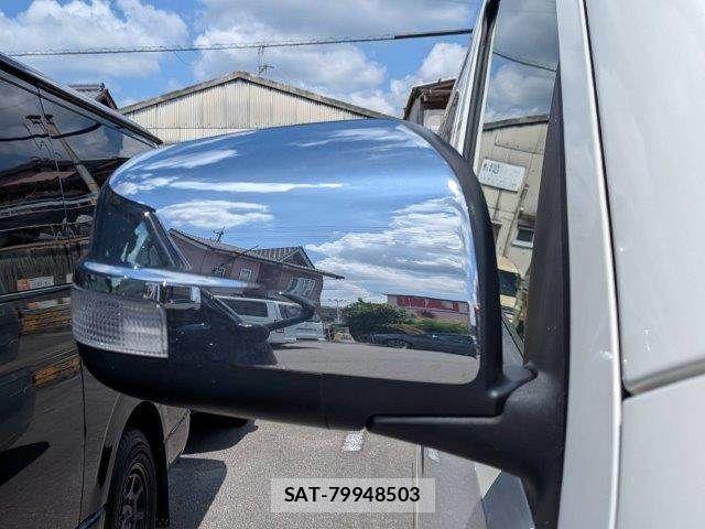 Nissan NV350 Caravan 2020-06 8666694-26