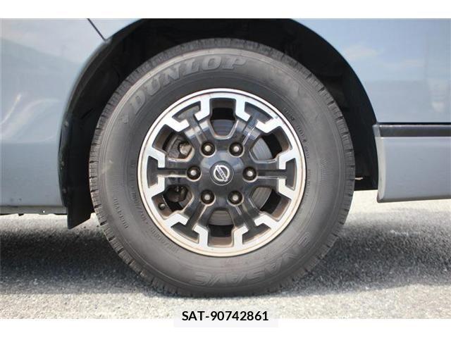 Nissan NV350 Caravan 2021-05 8660834-11