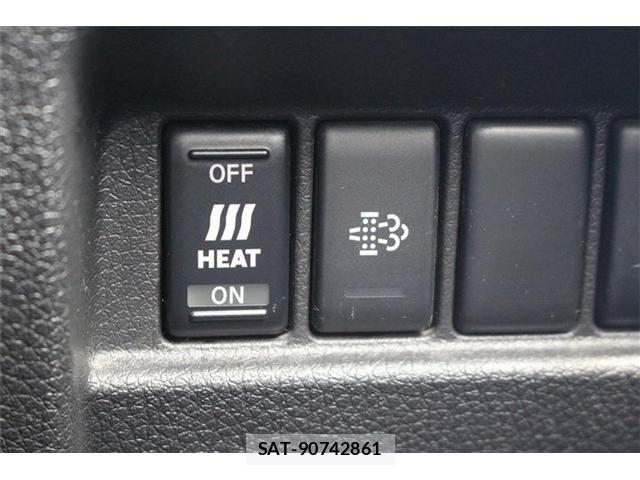 Nissan NV350 Caravan 2021-05 8660834-4