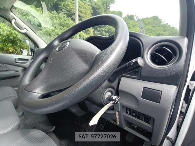 Nissan NV350 Caravan 2019-07 8656629-8