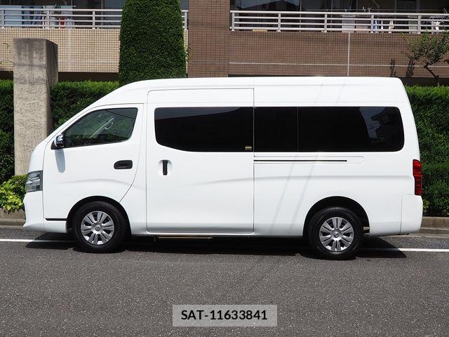 Nissan NV350 Caravan 2017-09 8660839-20