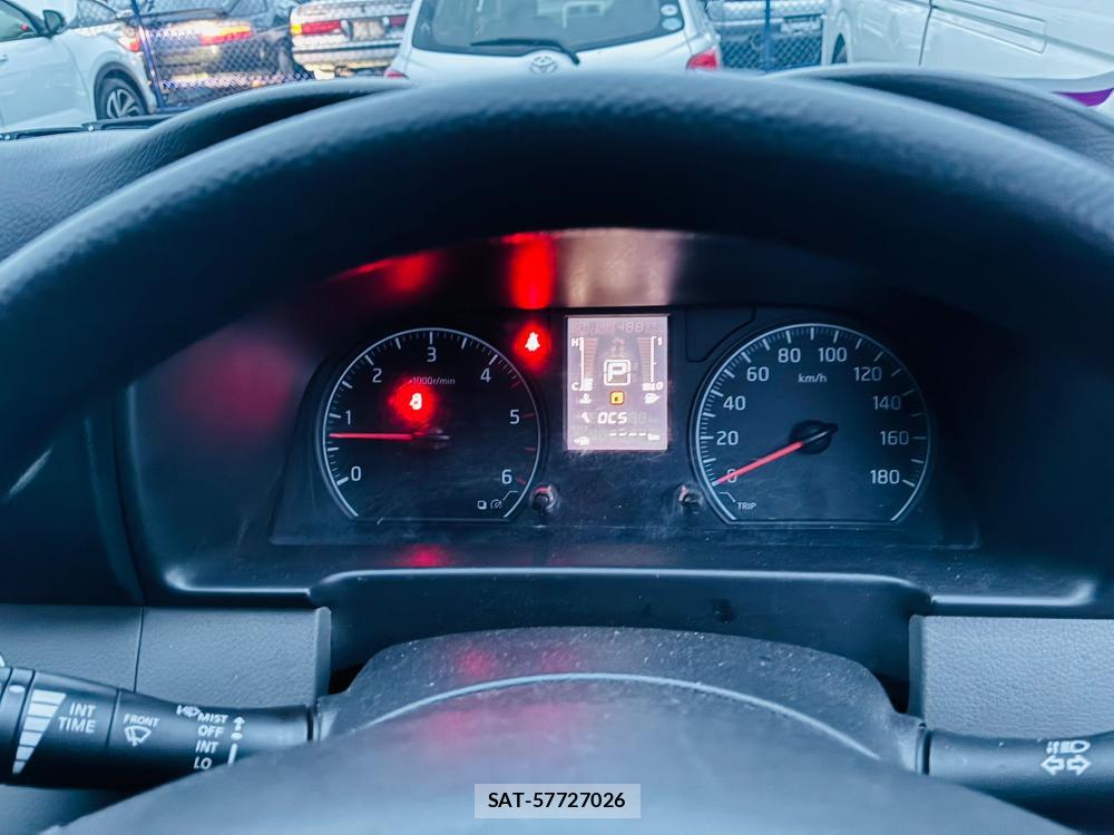 Nissan NV350 Caravan 2019-07 8656629-15