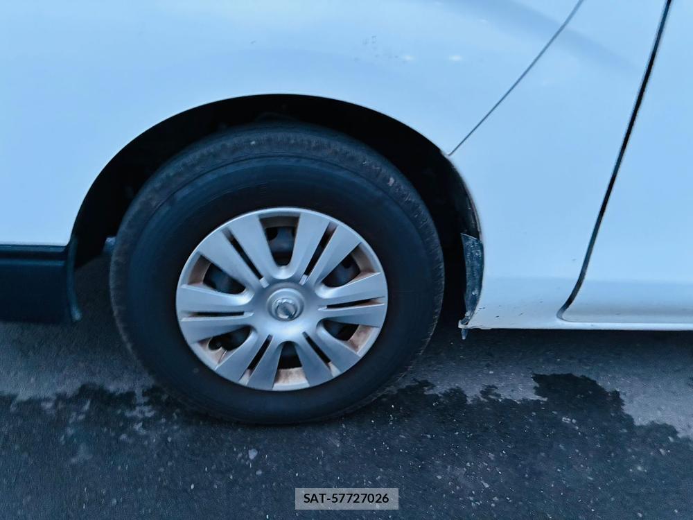 Nissan NV350 Caravan 2019-07 8656629-28