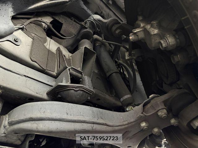 Nissan NV350 Caravan 2018-02 8686225-12