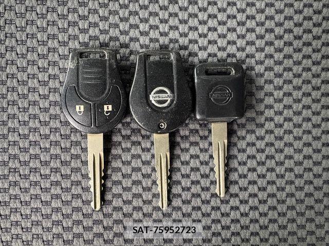 Nissan NV350 Caravan 2018-02 8686225-28