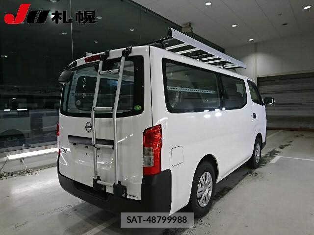 Nissan NV350 Caravan 2019-06 8697693-1