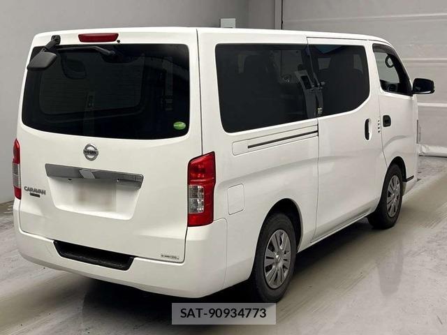 Nissan  2020-12 8711596-1