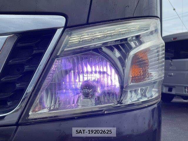 Nissan NV350 Caravan 2012-12 8744985-11