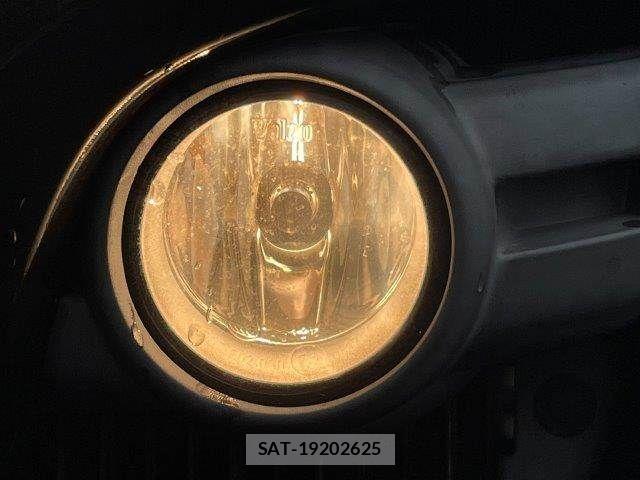 Nissan NV350 Caravan 2012-12 8744985-12