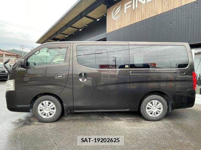 Nissan NV350 Caravan 2012-12 8744985-20