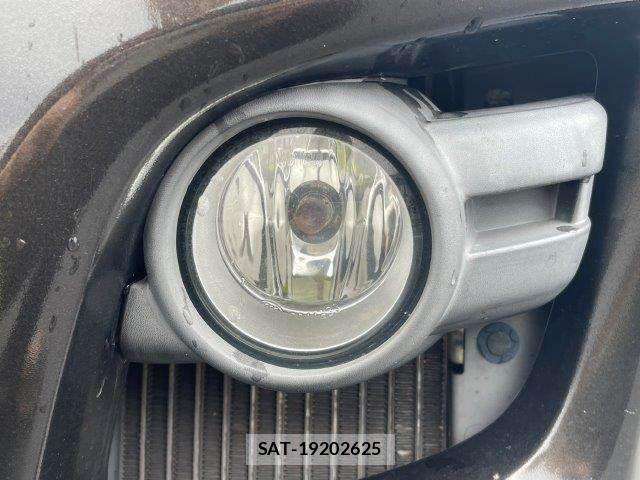 Nissan NV350 Caravan 2012-12 8744985-23