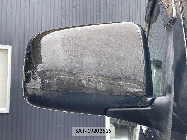 Nissan NV350 Caravan 2012-12 8744985-26