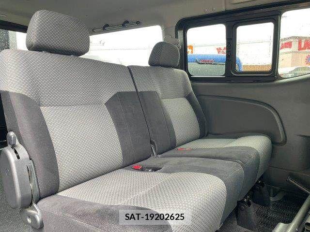 Nissan NV350 Caravan 2012-12 8744985-7