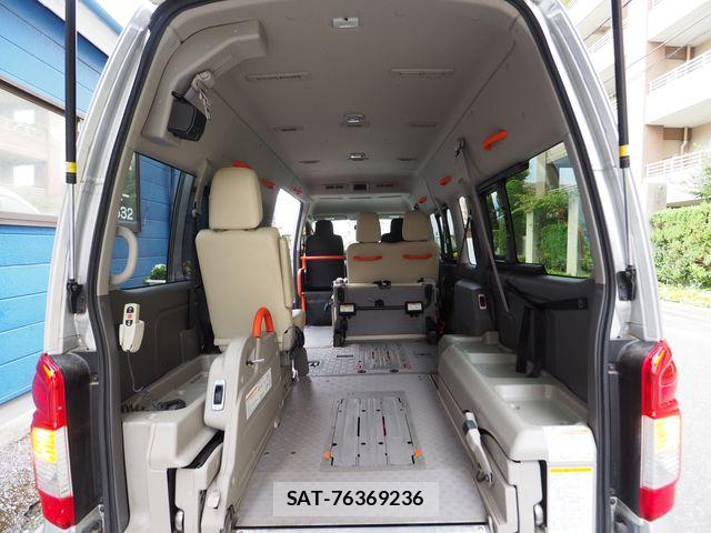 Nissan NV350 Caravan 2020-03 8744978-12