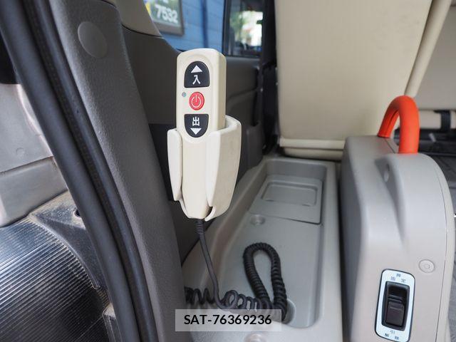 Nissan NV350 Caravan 2020-03 8744978-14