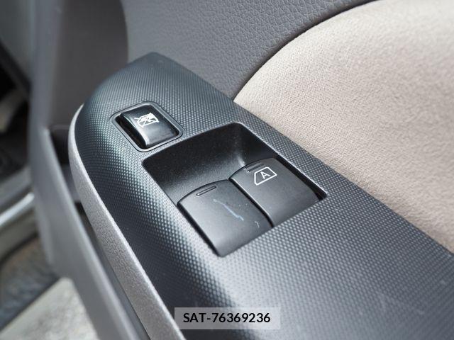 Nissan NV350 Caravan 2020-03 8744978-6