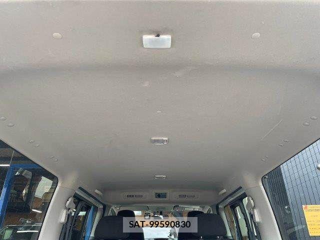 Nissan NV350 Caravan 2019-08 8744977-13