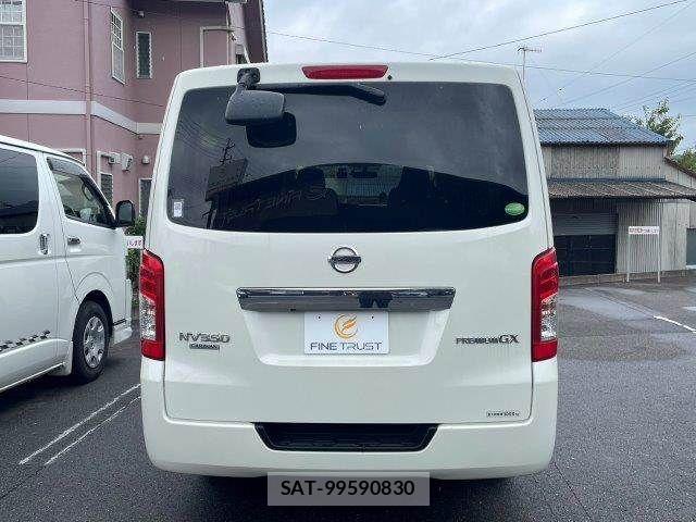 Nissan NV350 Caravan 2019-08 8744977-22