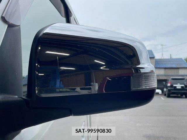 Nissan NV350 Caravan 2019-08 8744977-29