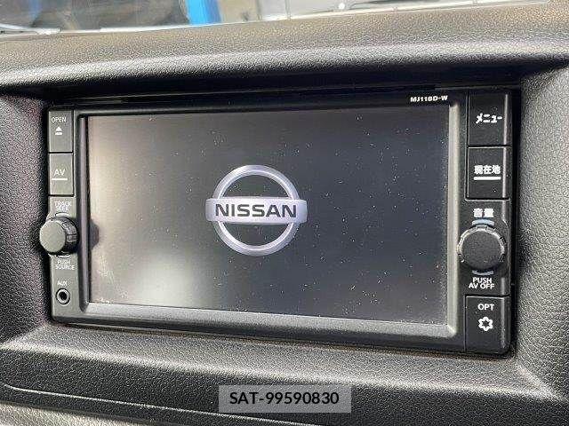 Nissan NV350 Caravan 2019-08 8744977-3