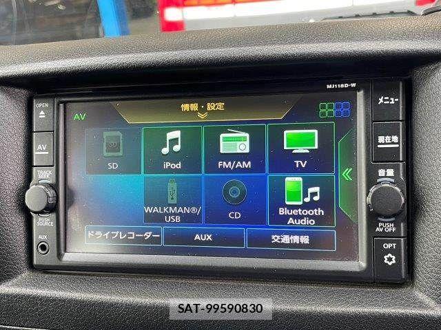 Nissan NV350 Caravan 2019-08 8744977-5