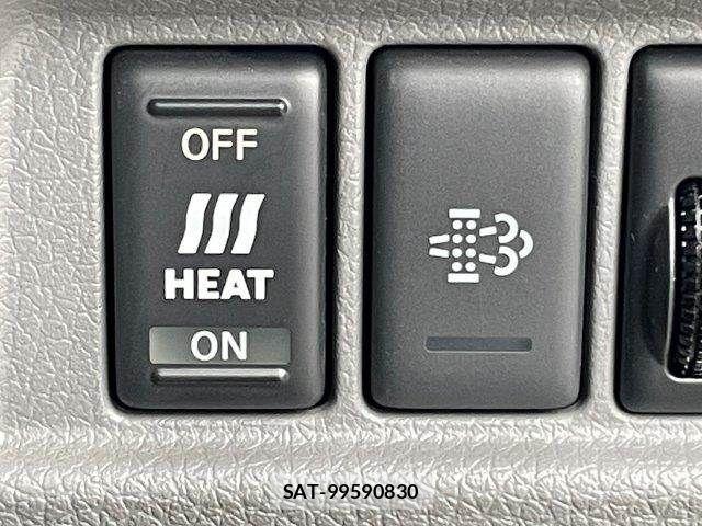 Nissan NV350 Caravan 2019-08 8744977-8