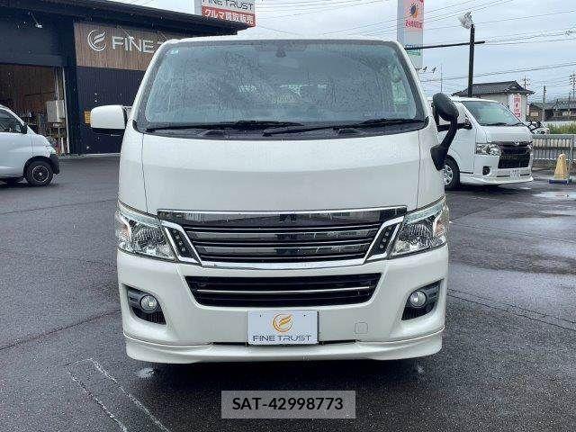 Nissan NV350 Caravan 2013-07 8744987-17
