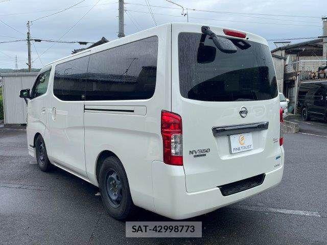 Nissan NV350 Caravan 2013-07 8744987-22