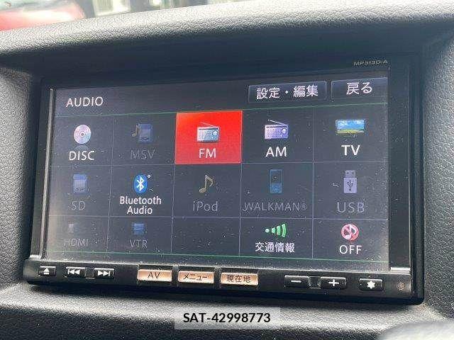 Nissan NV350 Caravan 2013-07 8744987-6