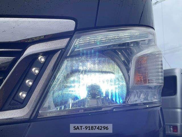 Nissan NV350 Caravan 2016-08 8744984-13