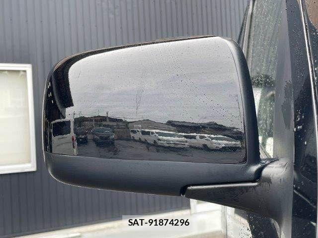 Nissan NV350 Caravan 2016-08 8744984-28
