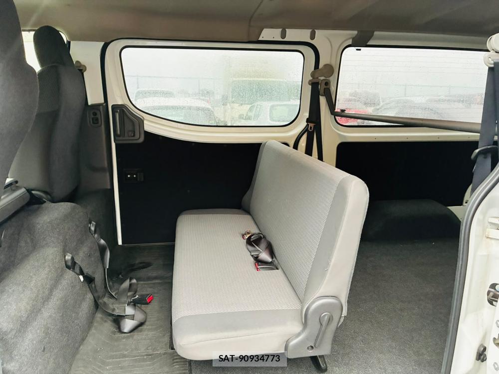 Nissan NV350 Caravan 2020-12 8711596-9
