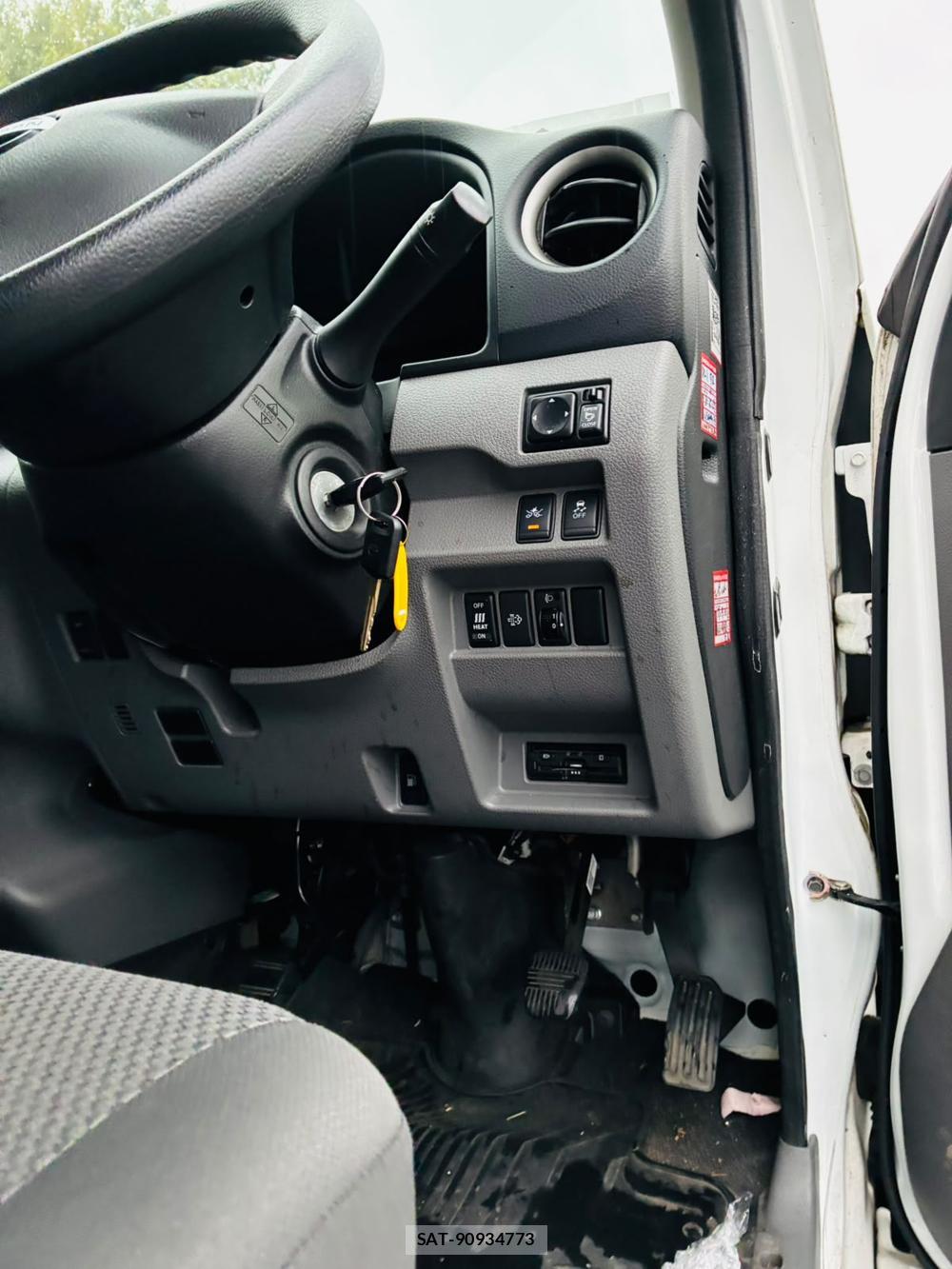 Nissan NV350 Caravan 2020-12 8711596-16
