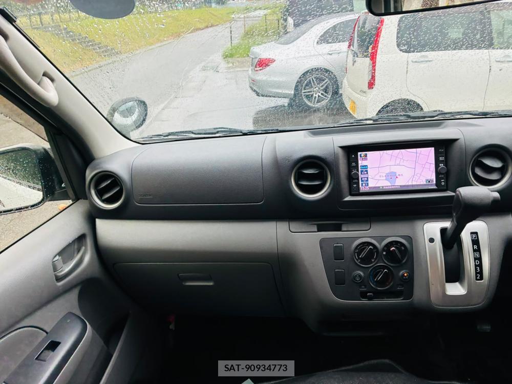 Nissan NV350 Caravan 2020-12 8711596-17