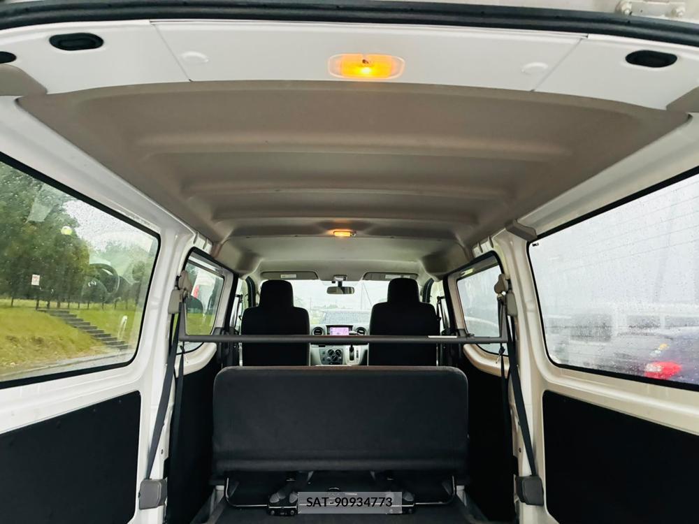 Nissan NV350 Caravan 2020-12 8711596-23