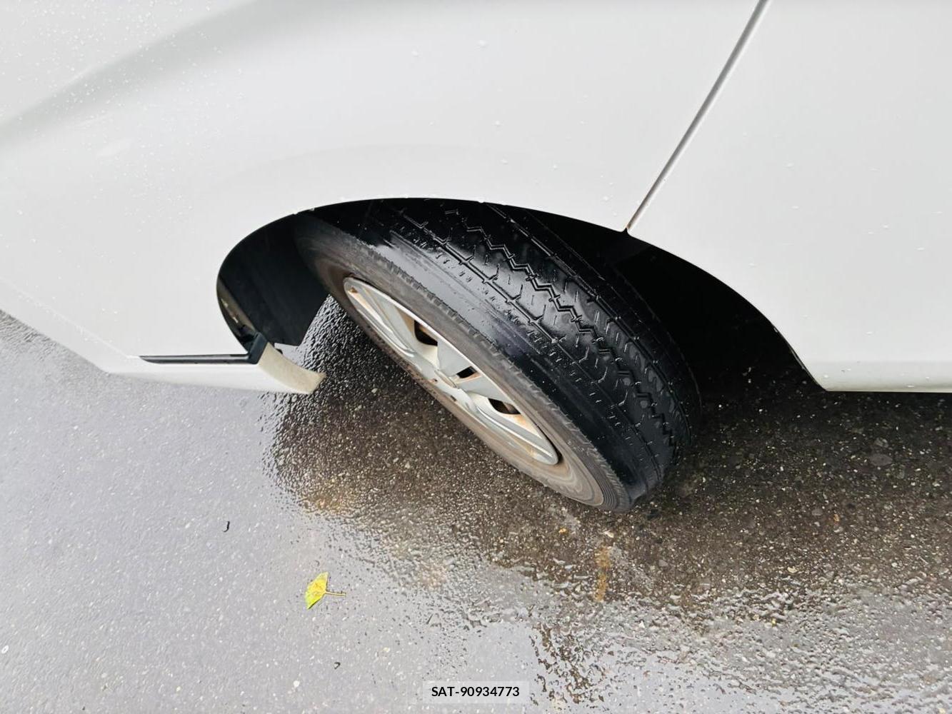 Nissan NV350 Caravan 2020-12 8711596-31