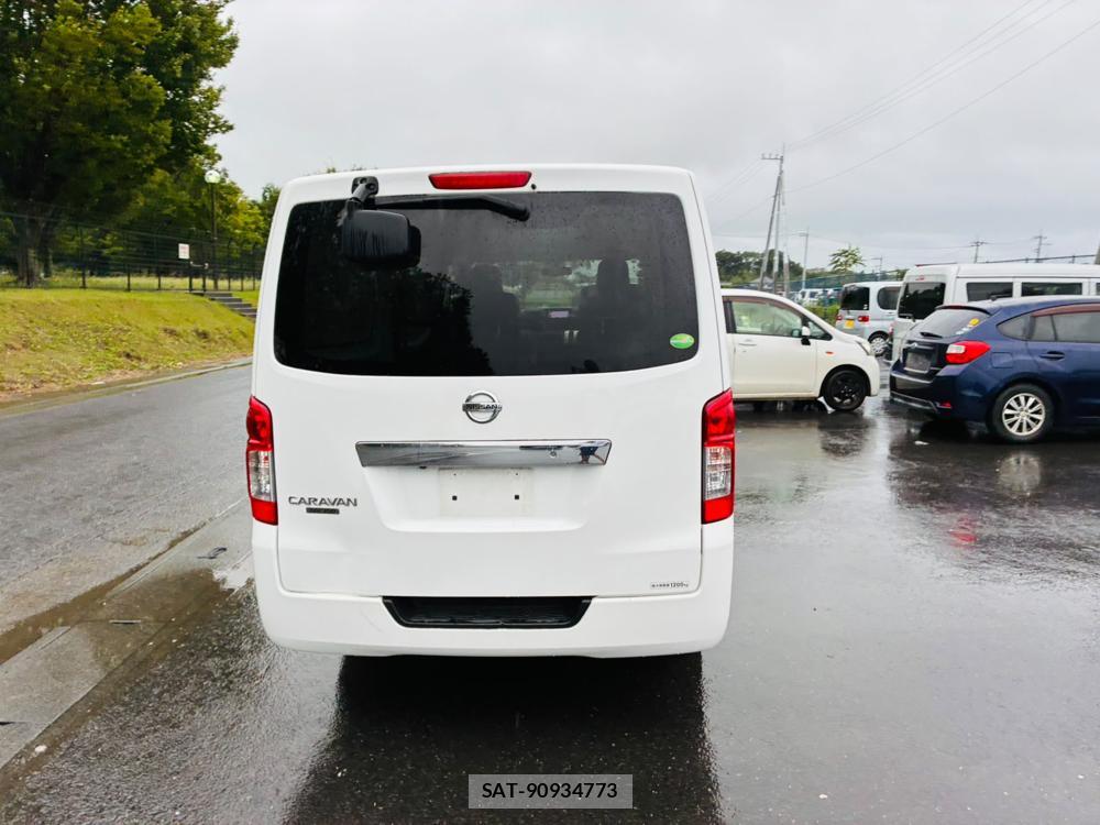 Nissan NV350 Caravan 2020-12 8711596-3
