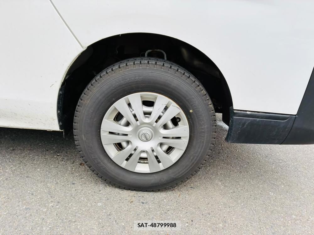 Nissan NV350 Caravan 2019-06 8697693-27