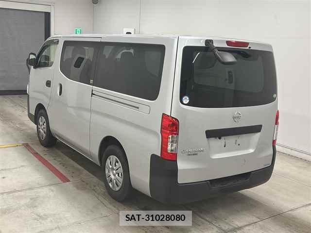 Nissan NV350 Caravan 2021-06 8782929-1