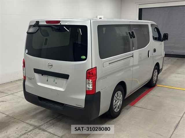 Nissan NV350 Caravan 2021-06 8782929-2