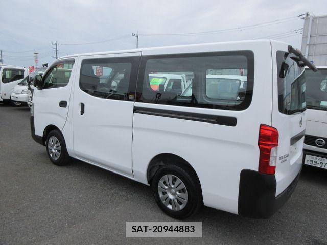 Nissan NV350 Caravan 2015-11 8781496-8