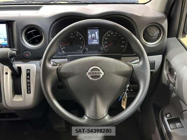 Nissan NV350 Caravan 2021-08 8797020-9